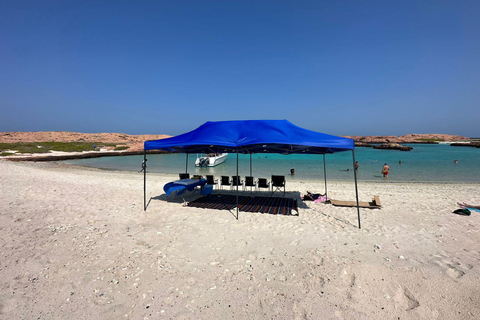 Full-Day Dimaniyat Islands Cruise with Live BBQ & Snorkeling Full Day Dimaniyat Islands Cruise with Live BBQ & Snorkeling