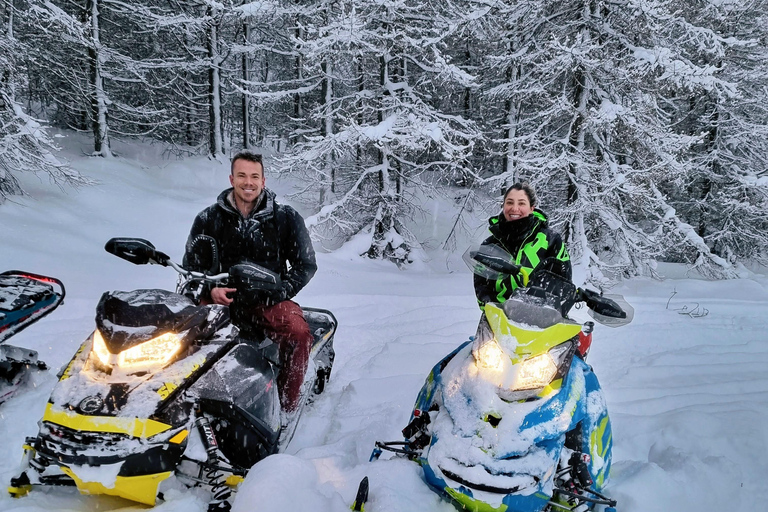 Sneeuwscootertocht vanuit Akureyri Solo rijderSneeuwscootertocht vanuit Akureyri 1 uur Solo rijder