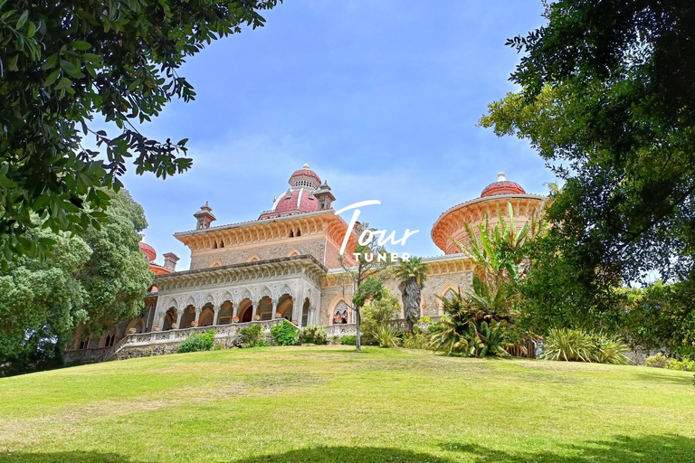 Lisbon: Pena Palace, Moorish Castle, Regaleira & Sintra Tour Private Tour – Personalized Comfort in an Exclusive Settings