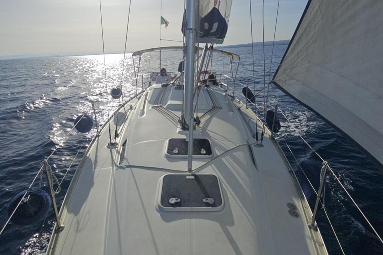 Catania: Sunset Sailing Aperitif along the Coast
