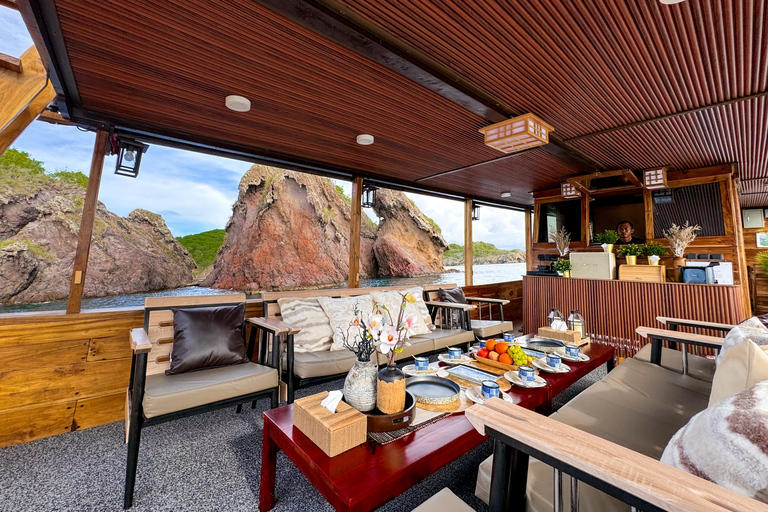 Labuan Bajo: Sea Trip on Kimochi Wooden Boat With Photo Full-Day Tour with Documentation