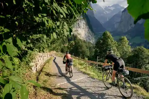 Lauterbrunnen E-bike Tour - The Valley of 72 Waterfalls