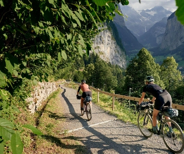 Lauterbrunnen E-bike Tour - The Valley of 72 Waterfalls