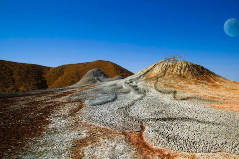 Baku to Shahdag Resort: Day Tour with Scenic Mountain Stops