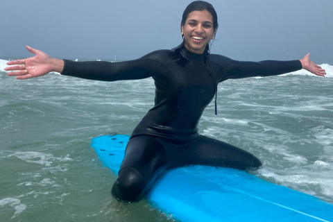 Porto: Surfing w małej grupie z transportemDoświadczenie surfingowe w małej grupie z transportem w Porto