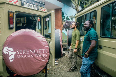 Arusha: Safari di 5 giorni nel Serengeti durante la stagione dei parti a NdutuArusha: Safari di 5 giorni nella stagione dei parti a Ndutu nel Serengeti