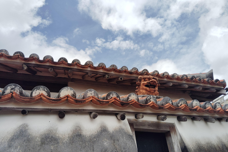 Naha: Yachimun Pottery and Local Crafts in Tsuboya Tour