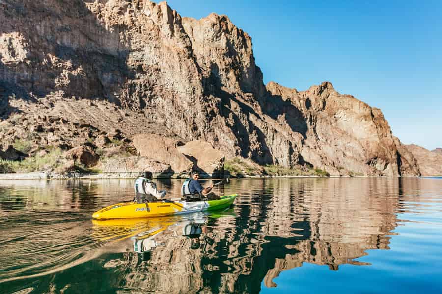 Las Vegas/Willow Beach: Geführte Kajaktour zur Smaragdhöhle. Foto: GetYourGuide