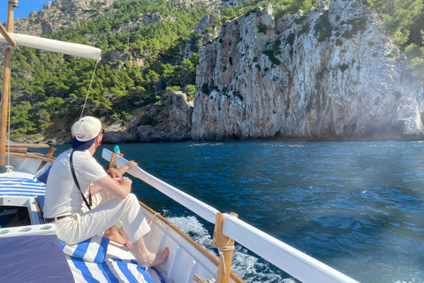 Tour particular pela costa no inverno: Passeio de barco panorâmico de 2,5 horas