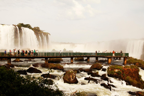 Ganztägige Iguassu-Fälle auf beiden Seiten - Brasilien und ArgentinienAbreise von den Hotels in der Innenstadt von Foz do Iguaçu