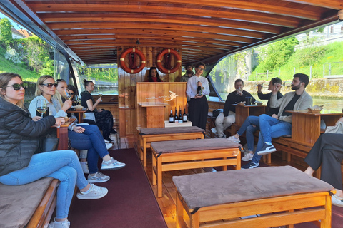 Ljubljana: Wine Tasting Boat Cruise on the Ljubljanica