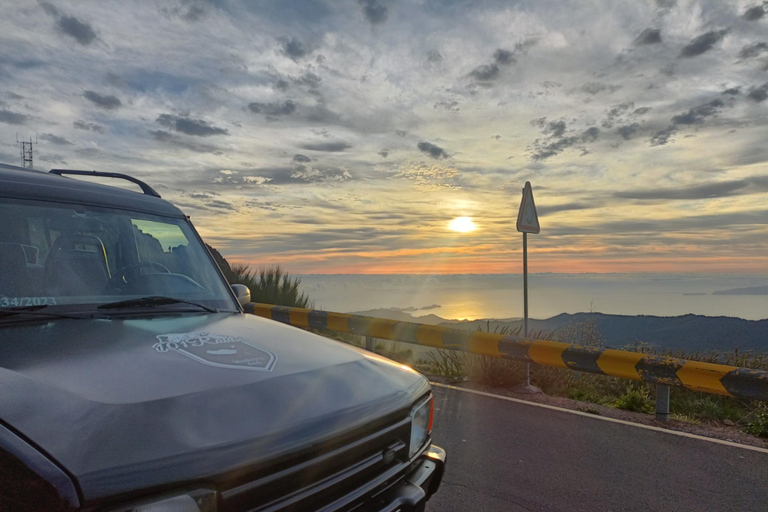 De 0 a 1818 metros até o nascer do sol no Pico do Arieiro