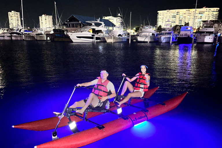 San Juan: Night Glow Adventure Chiliboats in Condado Lagoon
