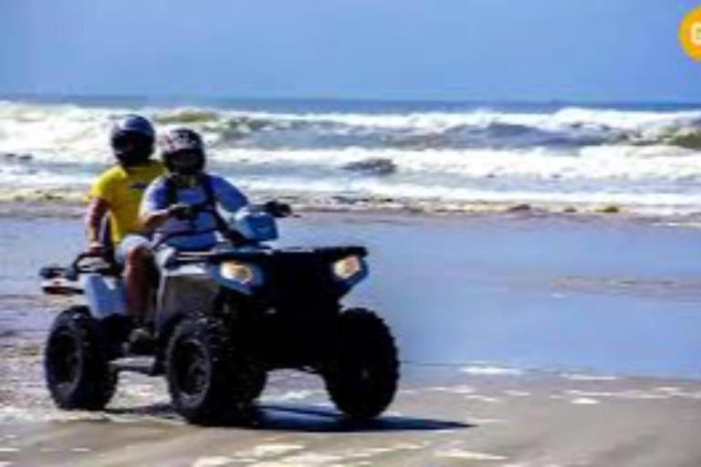 Salalah: Sunset Adventure at Salalah Beach with Hotel Pickup