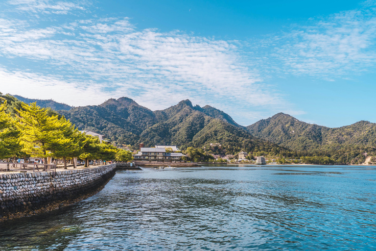 Kure Naval History Walk: Yamato Museum & Submarine