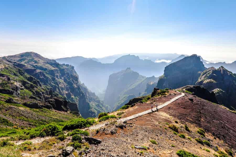 Madeira: Tour durch den späten Osten mit Blick auf den Pico do Areeiro. Foto: GetYourGuide