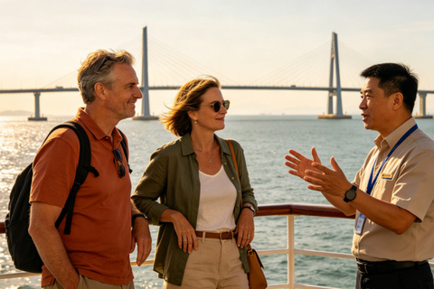Shenzhen: Shekou Cruise with Buffet & City Walk with Guide