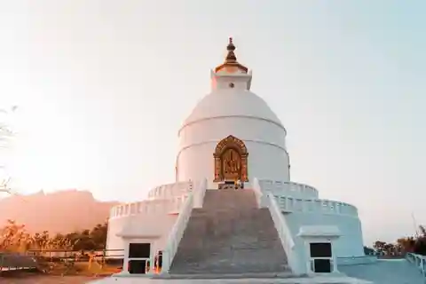 Pokhara: Sunset Tour to World Peace Stupa & Shiva Statue