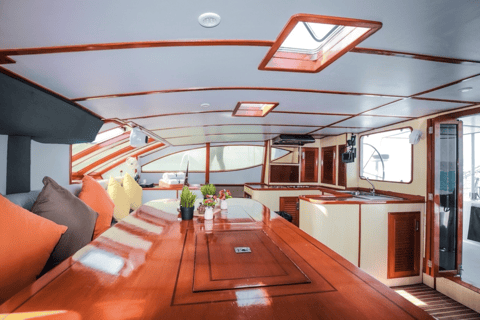 Phuket: Private Catamaran Island Day Trip & Refreshment Catamaran - Best of Phi Phi islands