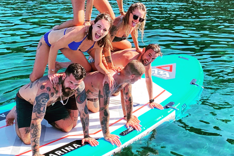 Cannes: Luxury Yacht Cruise to Lerins Islands Cannes: Luxury Yacht Cruise to Lerins Islands - 4H