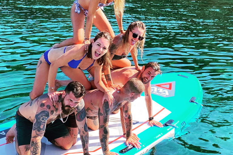 Cannes: Luxury Yacht Cruise to Lerins Islands Cannes: Luxury Yacht Cruise to Lerins Islands - 4H