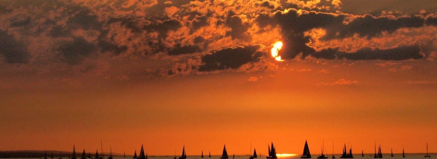 Bregenz: Bootstour Bodensee auf privater Motoryacht