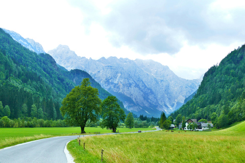 Excursion d'une journée dans la vallée du Logar depuis Ljubljana