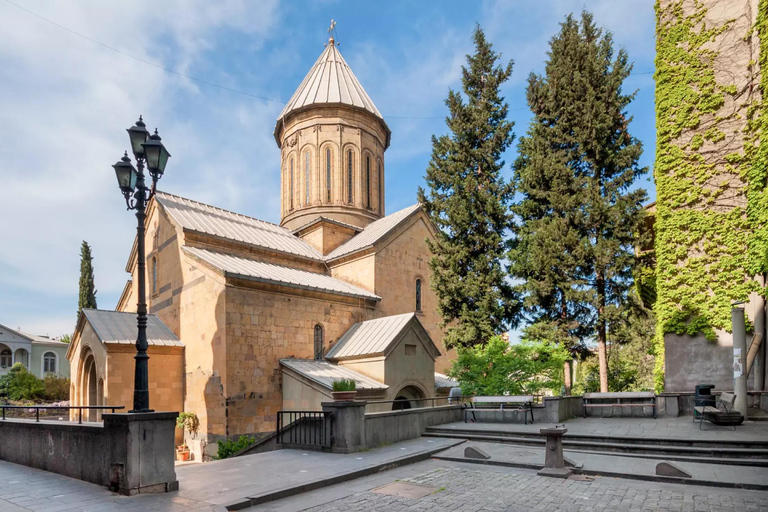 Tbilisi: Visita guiada a pie con cata de vinos