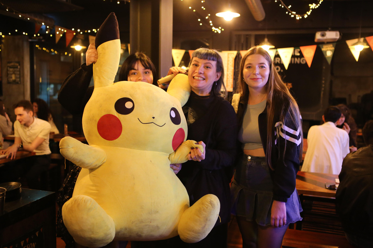 Seoul: LGBTQ+ Pub Crawl and Drag Show with Local Drag Queen