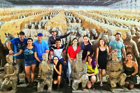 Xi'an: Terracotta Army Small Group Tour (8 or 15 Guests) 15-Guest Group A: HOTEL Pickup+Tickets+Guide