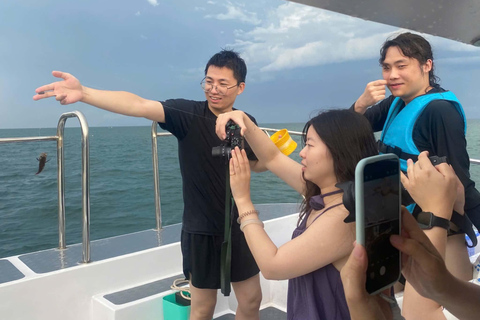 Da Nang: Small-Group Speedboat & Fishing Experience