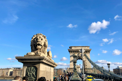 Buda Castle Hill Tour: Fisherman’s Bastion & Matthias Church Buda Castle Hill Tour German