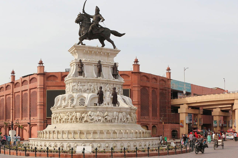 Amritsar Golden Temple with Wagah Border Wycieczka 1-N/2-dniowa