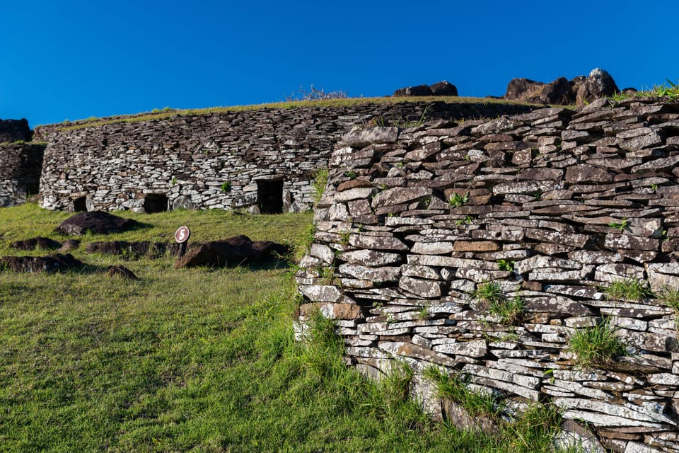 Rapa Nui Highlights Program: 3 incredible tours to discover! | GetYourGuide