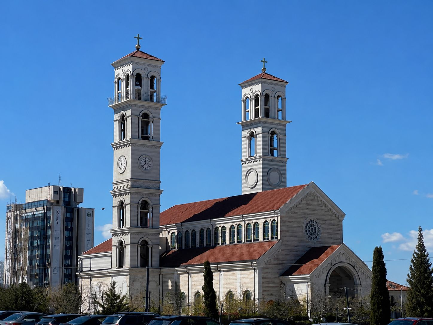 Ab Tirana: Kosova-Tagestour – Prizren & Pristina