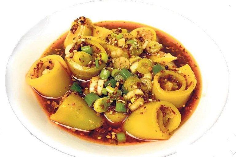 Kathmandu: Guided Walking Food Tour with Optional Shopping