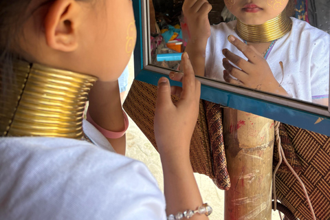 Chiang Rai: Popular Sightseeing Tour 7 places , Buffet Lunch Chiang Rai: Popular Sightseeing Tour 7 places ,Buffet Lunch