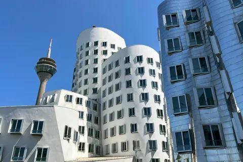 Düsseldorf - Architectural Highlights Tour