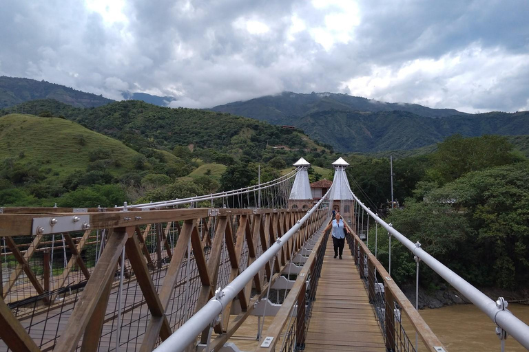 From Medellín: Santa Fé de Antioquia Private Day Trip