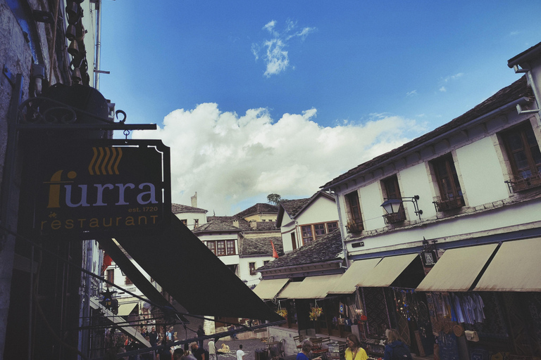 Gjirokaster von Eden aus Tirana