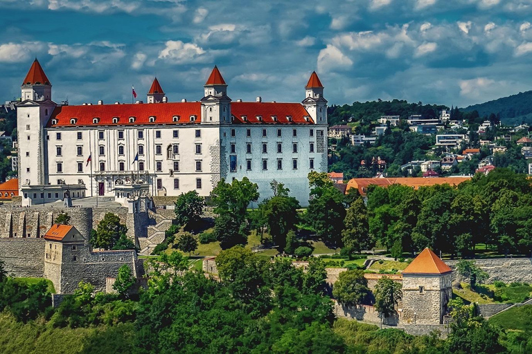 Vienna: Guided Small Group Day Trip to Bratislava & Budapest Private tour