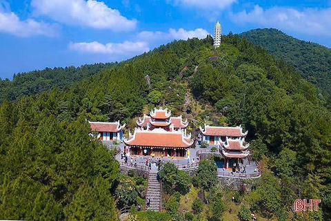 Hanoi: Huong Pagoda Day Trip with Boat and Cable Car
