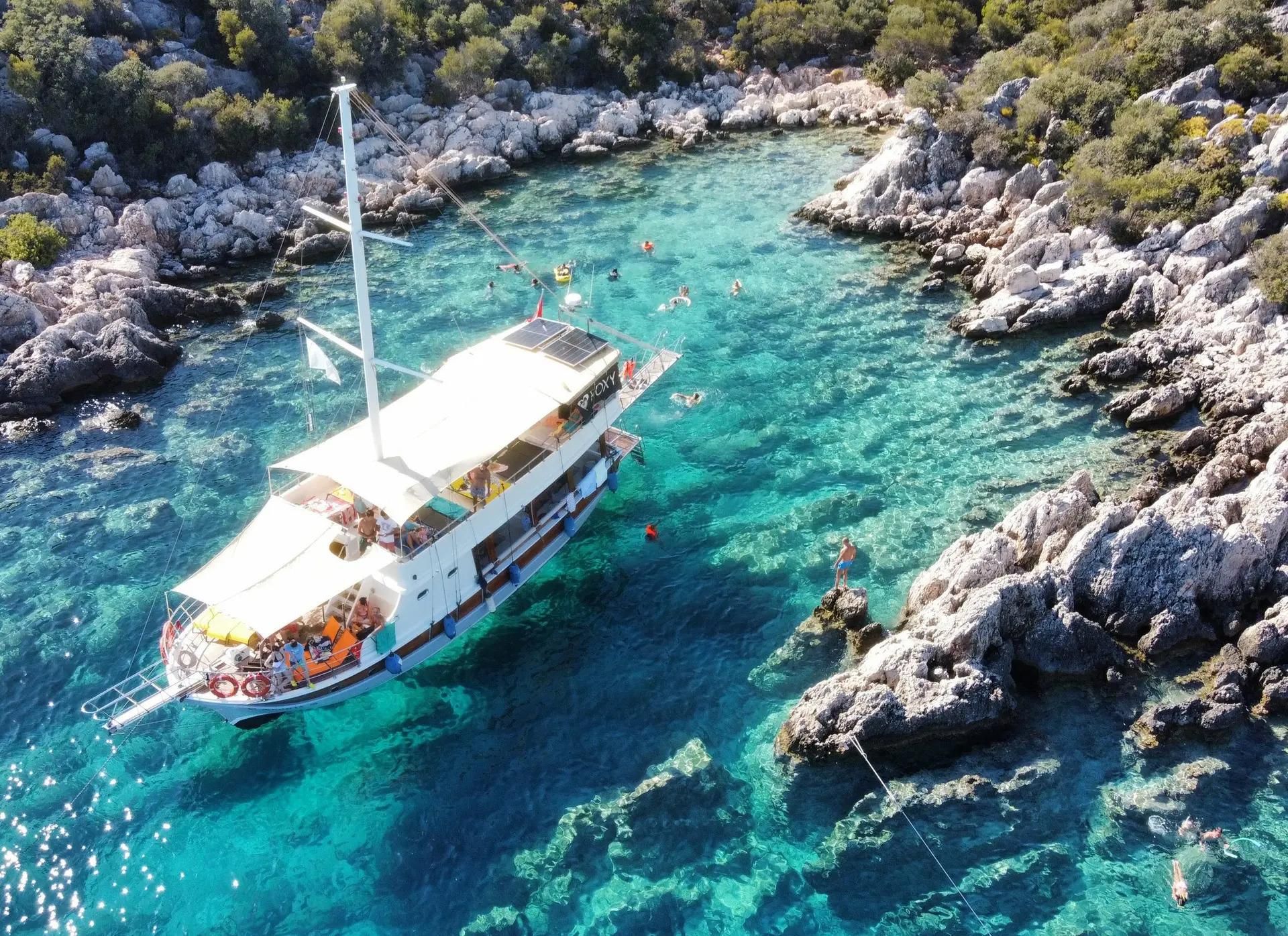 Kaş: Bootsfahrt nach Kekova mit versunkener Stadt und 5 Badestopps