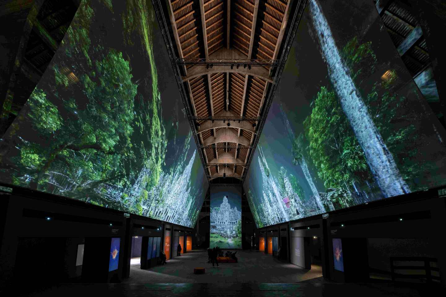 Королевские соляные копи Арк-э-Сенан: Историческое путешествие