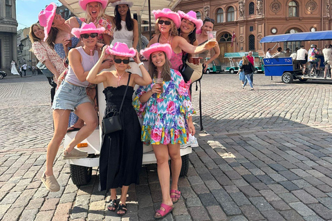 Riga: Prosecco Bike & Pub Crawl