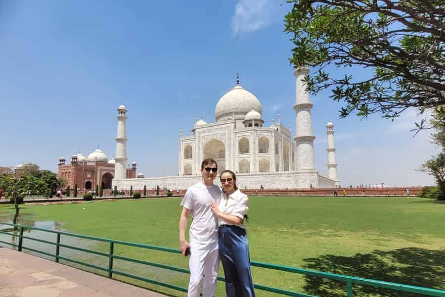 Von Delhi aus: Taj Mahal und Agra Tour mit dem superschnellen Zug. Foto: GetYourGuide