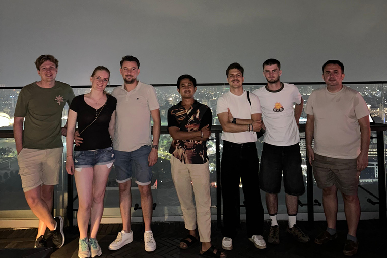 Jakarta: avondwandeltour met snacks en dinerJakarta: nachtelijke wandeltour met snacks en diner
