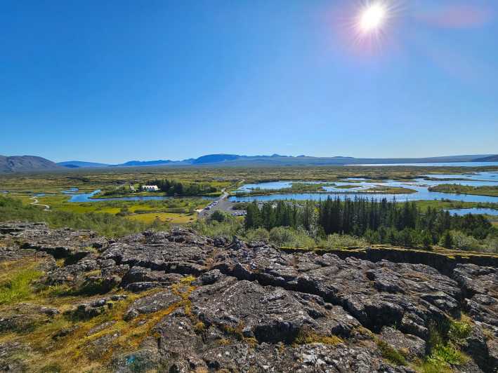 Reykjavik : Private Golden Circle Tour with Secret Lagoon