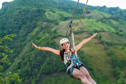 Von Bogota aus: Pendulum Freefall Experience vom BerggipfelVon Bogota: Pendel-Freifall-Erlebnis vom Berggipfel