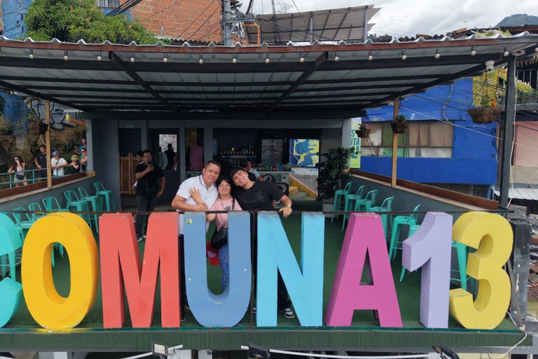 Comuna 13 Full Experience | Subway, Metrocable, Street Art and Culture. Comuna 13 Full Experience | Metro, Metrocable, Street Art and Culture.